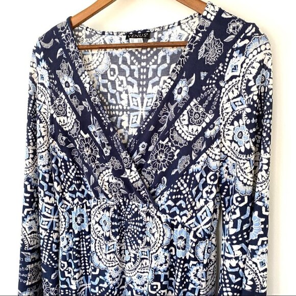 Venus stretch mini dress with surplice top and bell sleeves - Picture 3 of 9